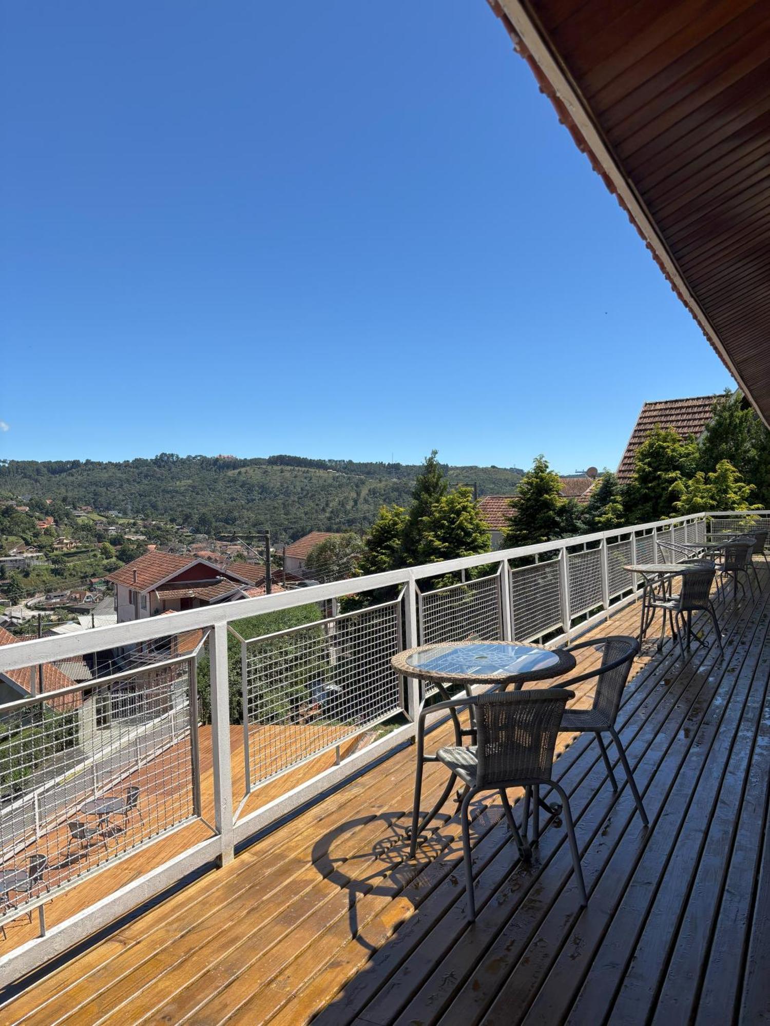 Portal Cerejeiras - Be Happy Group 3* Campos do Jordao
