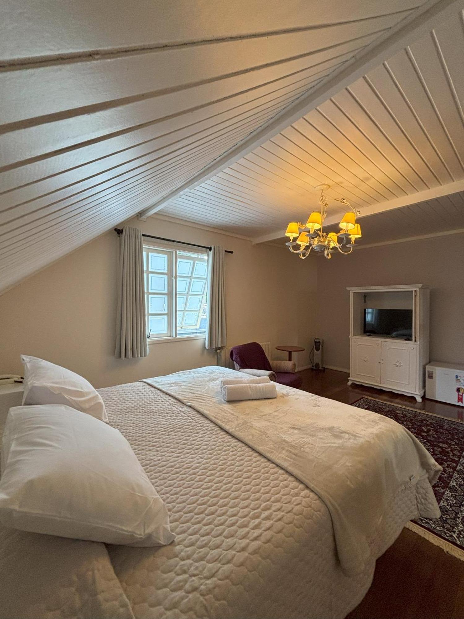 Portal Cerejeiras - Be Happy Group Inn 3*
